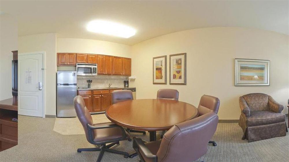 Staybridge Suites Lafayette-Airport By Ihg Exteriör bild